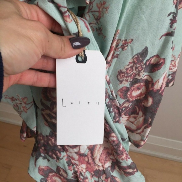 Leith cold shoulder top blouse ruffle BNWT - Picture 5 of 8